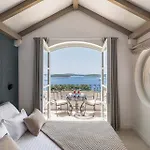 Luxury Hvar Carpe Diem Newly Renovated With Private Pool By The Sea