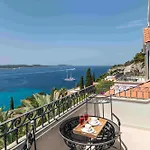 Luxury Hvar Carpe Diem Newly Renovated With Private Pool By The Sea Vila Hvar Town