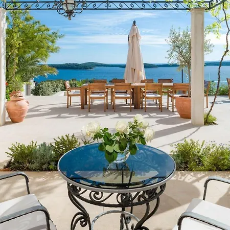 Luxury Hvar Carpe Diem With Private Pool By The Sea