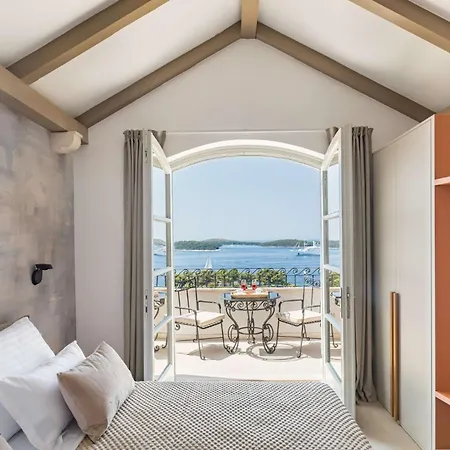 Villa Luxury Hvar Carpe Diem Newly Renovated With Private Pool By The Sea Hvar Town