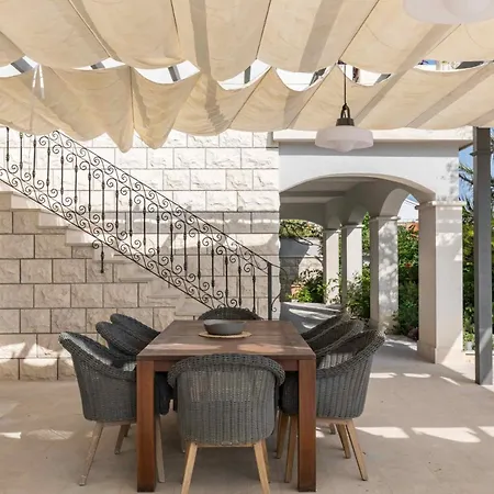 Luxury Hvar Carpe Diem Newly Renovated With Private Pool By The Sea 别墅