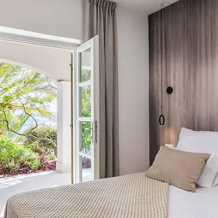 Luxury Hvar Carpe Diem Newly Renovated With Private Pool By The Sea 别墅