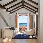 Vila Luxury Hvar Carpe Diem Newly Renovated With Private Pool By The Sea