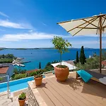 Luxury Hvar Carpe Diem Newly Renovated With Private Pool By The Sea * Hvar Town