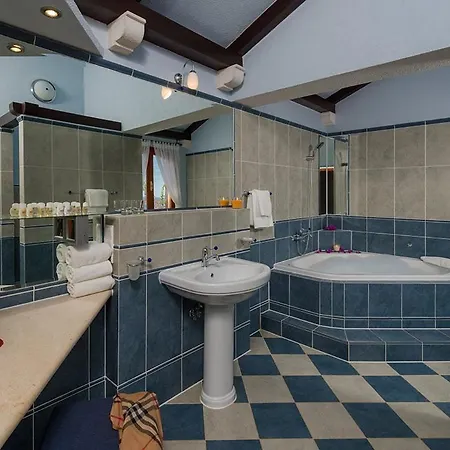 Luxury Hvar Carpe Diem With Private Pool By The Sea * 흐바르