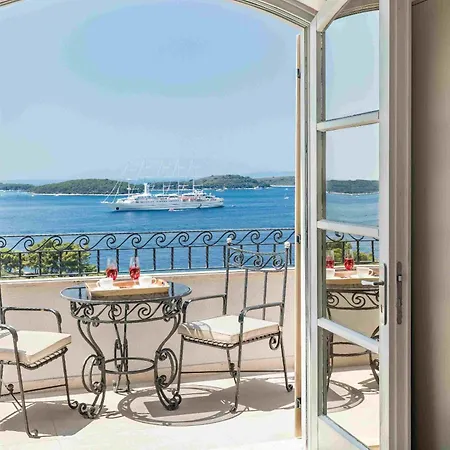 Luxury Hvar Carpe Diem Newly Renovated With Private Pool By The Sea فيلة