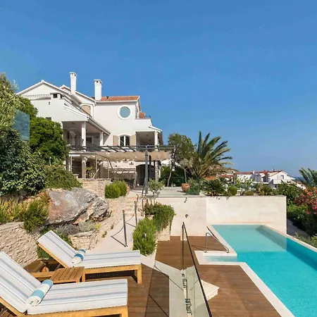 Luxury Hvar Carpe Diem Newly Renovated With Private Pool By The Sea فيلة هفار